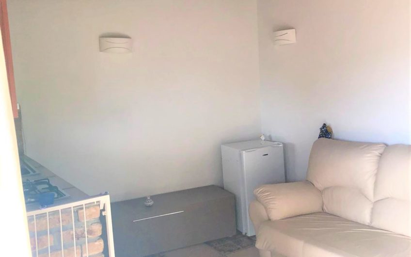 Villasimius centro – stabile ristrutturato con sette bivani